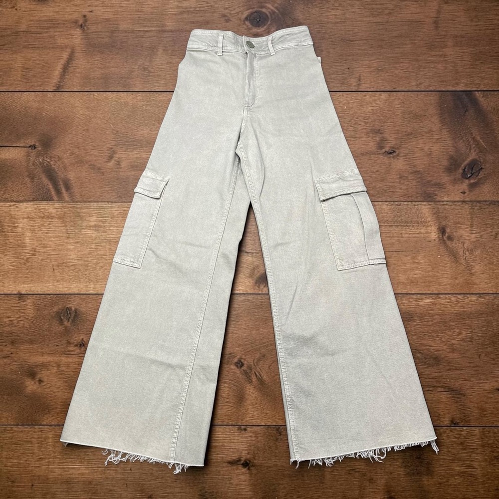 Zara Women Khaki Tan High Waisted Wide Leg Cargo Pants Raw Hem Size 2 US 26x28